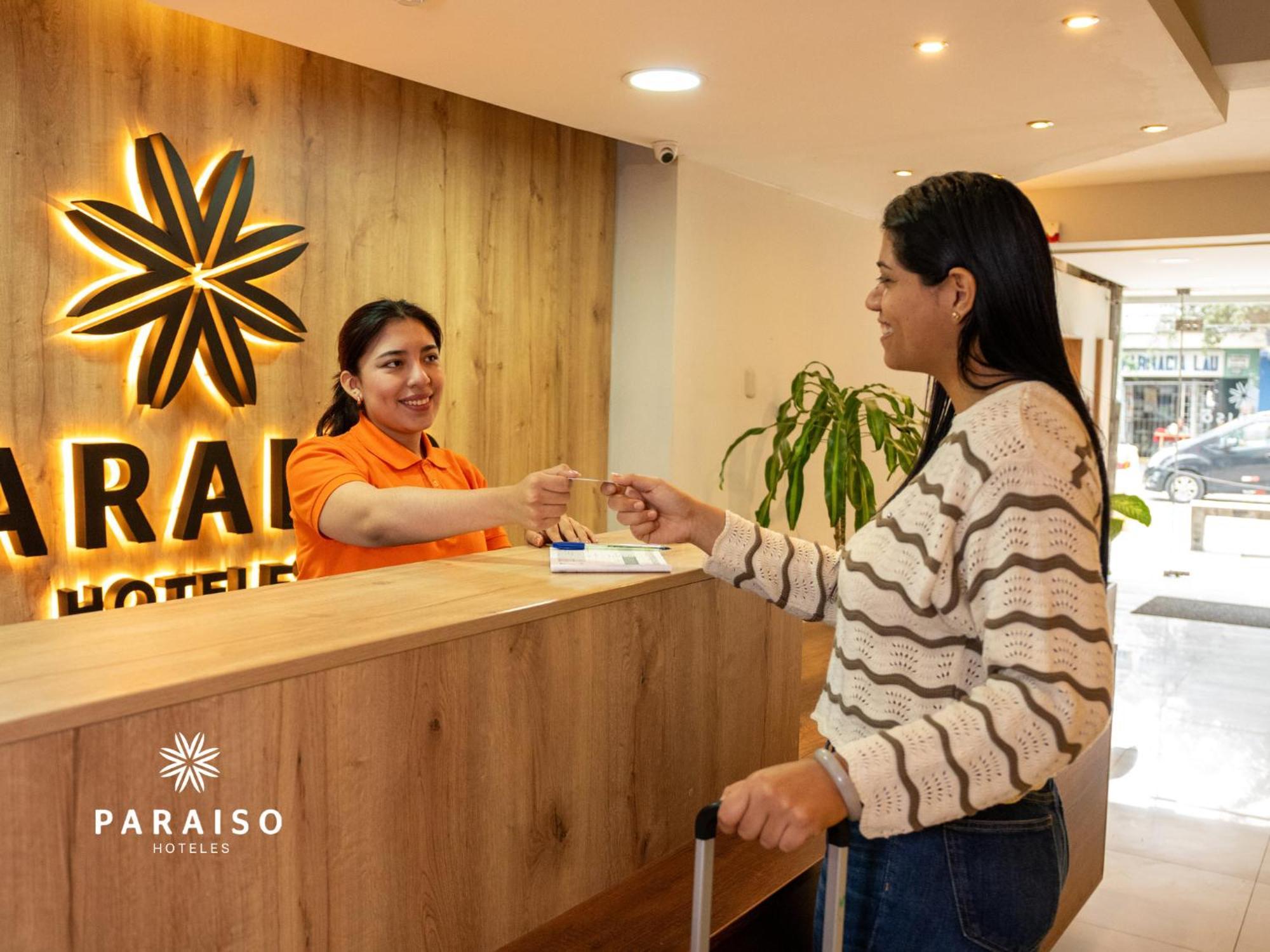Hoteles Paraiso 齐克拉约 外观 照片